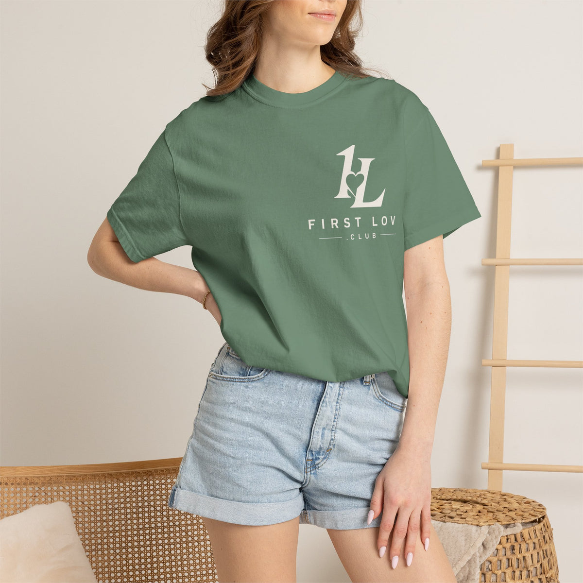 Minimalist Monogram Tee — Subtle "1L" Chest & Back Print